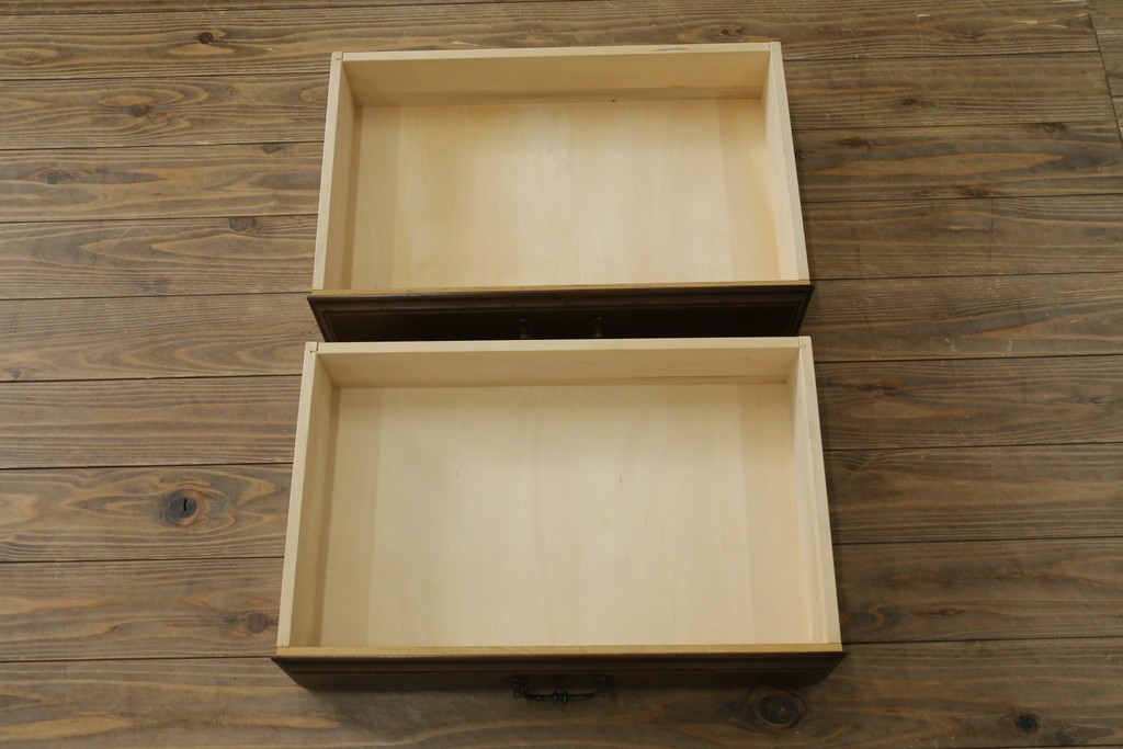 中古　カリモク家具(karimoku)　domani(ドマーニ)　QUEENS LIFE(クイーンズライフ)　シェラトン様式の気品を感じさせるクラシカルなサイドボード　定価約68万円　(R-074697)