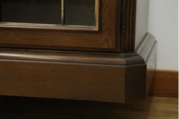 中古　カリモク家具(karimoku)　domani(ドマーニ)　QUEENS LIFE(クイーンズライフ)　シェラトン様式の気品を感じさせるクラシカルなサイドボード　定価約68万円　(R-074697)