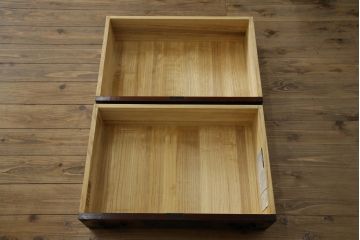 中古　美品　欅産業　仙台民芸箪笥　四.五尺野郎箪笥　拭き漆塗りと立派な金具が美しい仙台箪笥(和箪笥、収納箪笥、衣装箪笥、整理箪笥、チェスト、引き出し)(定価約77万円)(R-074699)