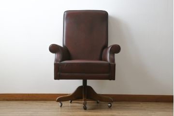 中古　バロッサバレンティ(VARO,S.A. VALENTI)　高級感たっぷりの本革デスクチェア(パーソナルチェア、アームチェア、回転椅子、イス、レザー)(定価約59万円)(R-074700)