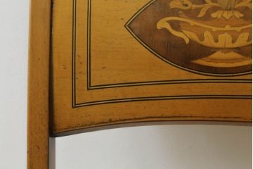 中古　イタリア高級家具　メデア(Medea)　クラシカルなデザインが魅力的なダイニングチェア2脚セット(定価2脚で約60万円)(椅子、ダイニングチェア)(R-074701)