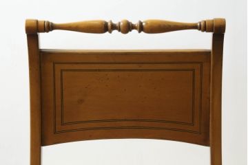 中古　イタリア高級家具　メデア(Medea)　クラシカルなデザインが魅力的なダイニングチェア2脚セット(定価2脚で約60万円)(椅子、ダイニングチェア)(R-074701)