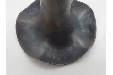 純銀　生駒製　シンプルながら品の良い佇まいが魅力の花生(花瓶、花入れ、花器、百合(ユリ)型?、朝顔型?、花弁形、一輪挿し、シルバー、フラワーベース)(R-074704)