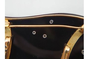 べっ甲(鼈甲)　Pt900　K18(18金)　0.05　ブローチ　煌びやかに舞う蝶のデザインが魅力的な帯留め(べっこう、帯締め、着物道具、和装小物、アクセサリー)(R-074708)