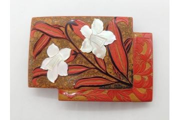 べっ甲(鼈甲)　蒔絵　竹　良生銘　百合螺鈿　和の趣溢れる帯留め2個セット(ブローチ、帯締め、着物道具、和装小物、アクセサリー)(R-074710)