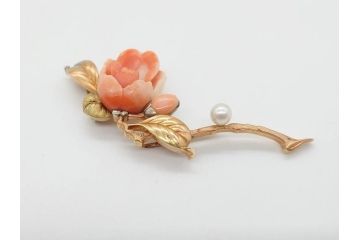 珊瑚　桜　K18　エレガントなデザインが素敵な帯留め(サンゴ、帯締め、着物道具、和装小物、アクセサリー)(R-074711)