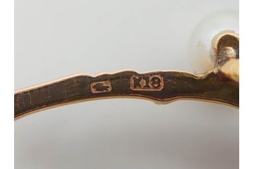 珊瑚　桜　K18　エレガントなデザインが素敵な帯留め(サンゴ、帯締め、着物道具、和装小物、アクセサリー)(R-074711)