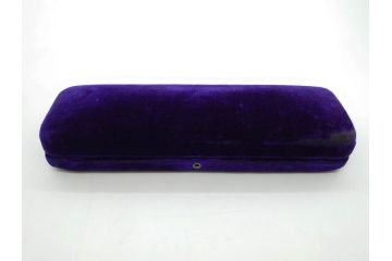 白珊瑚　K18　上品で清楚な印象の帯留め(サンゴ、帯締め、着物道具、和装小物、アクセサリー、ケース付き)(R-074714)