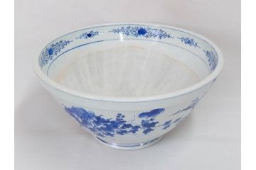 川本半助　瀬戸染付　花鳥文　約38cm　1尺2寸皿　手描きの味わいが魅力的なすり鉢(和食器、一尺二寸)(R-074717)