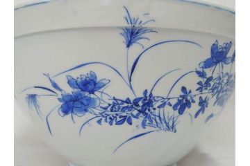 川本半助　瀬戸染付　花鳥文　約38cm　1尺2寸皿　手描きの味わいが魅力的なすり鉢(和食器、一尺二寸)(R-074717)