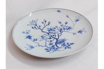 真陶園　川本半助　瀬戸染付　約39cm　1尺3寸皿　繊細な絵付けが落ち着いた雰囲気を醸し出す大皿(和皿、和食器、半介、一尺三寸)(R-074718)
