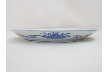真陶園　川本半助　瀬戸染付　約39cm　1尺3寸皿　繊細な絵付けが落ち着いた雰囲気を醸し出す大皿(和皿、和食器、半介、一尺三寸)(R-074718)