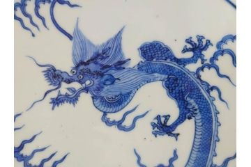 真陶園　川本半助　瀬戸染付　龍　約41cm　1尺3寸皿　職人による丁寧な絵付けに魅了される大皿(和皿、和食器、一尺三寸)(R-074719)