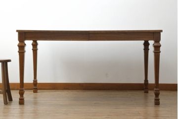 中古　美品　DREXEL HERITAGE(ドレクセルヘリテイジ)　FRANCESCA(フランチェスカ)シリーズ　優美な佇まいのダイニングテーブル(エクステンションテーブル、拡張式テーブル、4人掛け、6人掛け、食卓)(R-074742)
