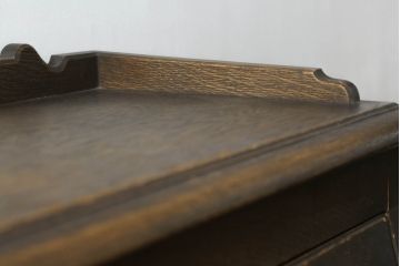 和製ビンテージ　神戸洋家具　オーク材　特徴あるデザインが素敵なライティングビューロー(ワークデスク、簿記机、収納棚、戸棚、在宅用、在宅ワーク用、引き出し、ヴィンテージ)(R-074743)