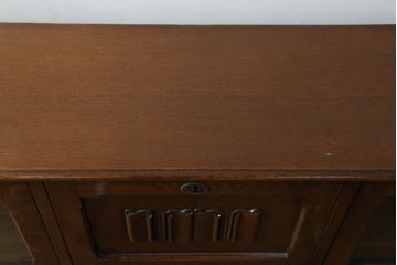 イギリスアンティーク　オーク材　サイドバイサイド　落ち着いた色味と上品でクラシカルなデザインが素敵なビューローブックケース(本箱、収納棚、サイドボード、キャビネット、英国)(R-074744)