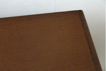 イギリスアンティーク　オーク材　リネンフォールドの意匠が美しいサイドバイサイドビューローブックケース　(R-074744)