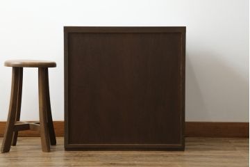中古　美品　オーク材　三越家具(現カントリーハウス)　Brugge(ブルージュ)　クラシカルな雰囲気を醸し出すキャビネット(収納棚、戸棚)(R-074745)