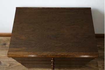 中古　美品　オーク材　三越家具(現カントリーハウス)　Brugge(ブルージュ)　クラシカルな雰囲気を醸し出すチェスト　(R-074746)