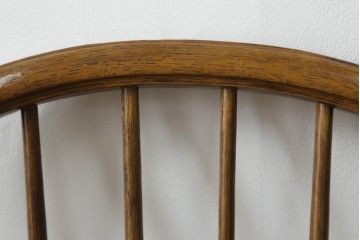 中古　柏木工　ゆったりとした座り心地が魅力的なウィンザーチェア1脚(ウインザーチェア、アームチェア、かしわ木工、KASHIWA、板座チェア、椅子、イス)(R-074752)
