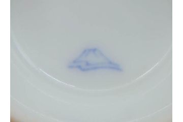 深川製　皇室　御下賜品　菊御紋　金彩　染付　盃7客セット(杯、酒器、和食器、鳳凰、箱付き)(R-074799)