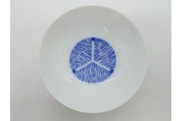 深川製　皇室　御下賜品　菊御紋　金彩　染付　盃7客セット(杯、酒器、和食器、鳳凰、箱付き)(R-074799)