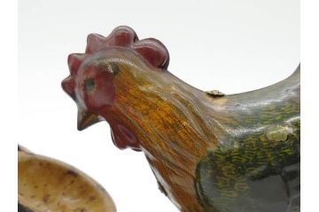 ジャンク品　戦前　ブリキのおもちゃ　鶏にエサをあげる少年　東洋堂　日本製(ゼンマイ式玩具、にわとり、ニワトリ、鳥、当時物)(R-074812)