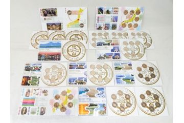 地方自治法施行六十周年記念　5百円バイカラー・クラッド貨幣セット　造幣局　額面58000円　22点セット(記念硬貨、五百円、500円、平成22年・23年・25年・26年・27年・28年、ケース付き)(R-074816)