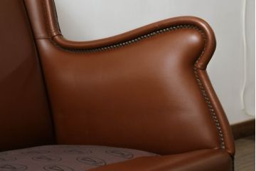 中古　スペイン製　バロッサバレンティ(VARO,S.A. VALENTI)　本革の味わい深い風合いが魅力の2人掛けソファ(二人掛けソファ、2P、ラブソファ、アームソファ、レザーソファ)(定価約75万円)(R-074844)