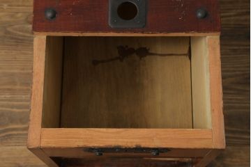 和製アンティーク　欅(ケヤキ)材　昔懐かしい雰囲気漂う引き出し付き銭箱(銭函)(R-074847)