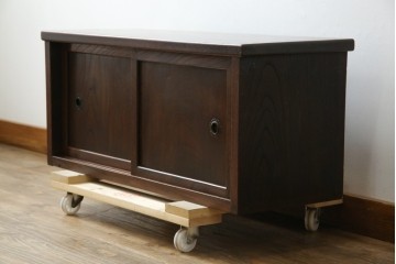 和製アンティーク　三方欅(ケヤキ)材　引き出し付きのシンプルなローボード　(R-074848)