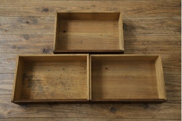 和製アンティーク　三方欅(ケヤキ)材　引き出し付きのシンプルなローボード　(R-074848)