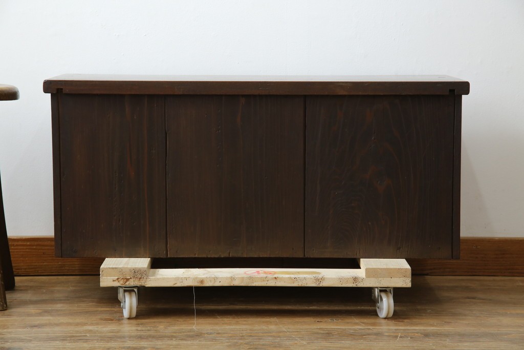 和製アンティーク　三方欅(ケヤキ)材　引き出し付きのシンプルなローボード　(R-074848)