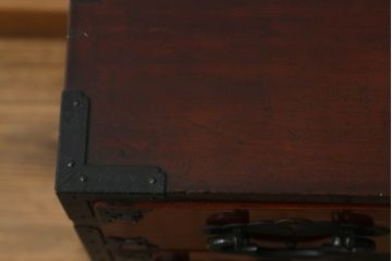 和製アンティーク　激レア　希少　前面欅(ケヤキ)材　上品な佇まいで和の空間を引き立てる米沢小箪笥(米沢箪笥、引き出し、小物収納、収納タンス)(R-074849)