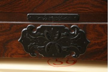 中古　美品　岩谷堂箪笥　漆塗り　力強い杢目と立派な金具が魅力的なサイドチェスト(引き出し、衣装箪笥、収納たんす、整理箪笥、和タンス)(R-069686)