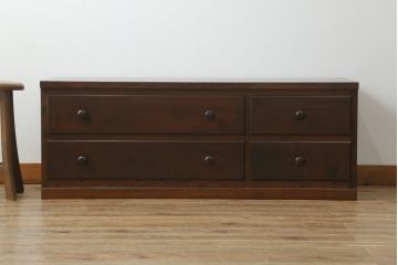 中古　松本民芸家具　落ち着きのある佇まいが魅力的なローチェスト(テレビ台、テレビボード、ローボード、収納箪笥、引き出し)(R-074851)