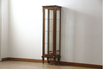 中古　美品!!　MARCONI ARTE(マルコーニ アルテ)　細部まで凝ったデザインが目を惹く縦型キュリオケース(飾り棚、ガラスケース、ショーケース、コレクションケース、キャビネット)(R-074853)