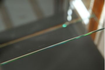 中古　美品!!　MARCONI ARTE(マルコーニ アルテ)　細部まで凝ったデザインが目を惹く縦型キュリオケース(飾り棚、ガラスケース、ショーケース、コレクションケース、キャビネット)(R-074853)