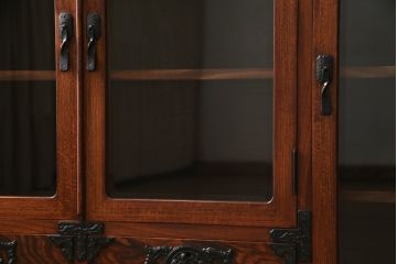 和製ビンテージ　岩谷堂箪笥　菊幸　美しい杢目が上質な雰囲気を醸し出す和風サイドボード(サイドキャビネット、食器棚、カップボード、飾り棚、収納棚、戸棚、ヴィンテージ)(R-074859)