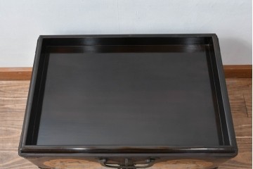 和製アンティーク　模様入りの金具や家紋が品格ある挟み箱　(R-074861)