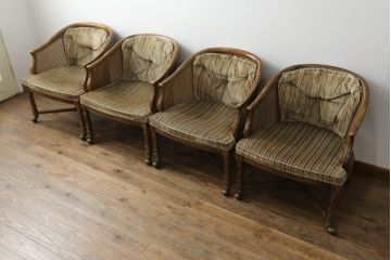 中古　DREXEL HERITAGE(ドレクセルヘリテイジ)　Grand Villa(グランドヴィラ)　くつろぎの時間を演出するキャスター付きアームチェア4脚セット(椅子、イス、ダイニングチェア)(R-074862)