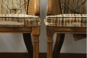 中古　DREXEL HERITAGE(ドレクセルヘリテイジ)　Grand Villa(グランドヴィラ)　くつろぎの時間を演出するキャスター付きアームチェア4脚セット(椅子、イス、ダイニングチェア)(R-074862)