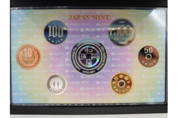 地方自治法施行六十周年記念 5百円バイカラー・クラッドプルーフ　造幣局　さいたま支局開局記念2016プルーフ　靴が鳴る　額面7164円　貨幣セット13点(記念硬貨、心のふるさと、五百円、500円、ケース付き、平成25年・28年)(R-074864)