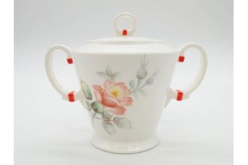 オールドノリタケ　NORITAKE　薔薇文様のデザインが上品な印象を与えるティーセット(バラ、ティーカップ&ソーサー6客、ティーポット、シュガーポット、ミルクポット、クリーマー、C&S、洋食器)(R-074867)