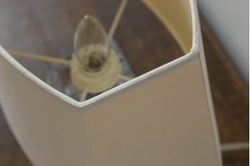 フランス　Baccarat　バカラ　ルクソール　繊細なカットが輝きを放つ!エレガントな雰囲気のテーブルランプ(テーブルスタンド、卓上照明、間接照明、フルレッドクリスタルガラス)(R-074868)