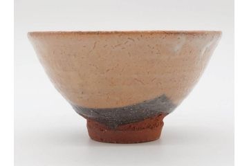 赤瀬清泉　萩　優しい色合いで和の雰囲気を醸し出す茶碗(抹茶碗、茶道具、茶器、和食器、共箱付き)(R-074871)
