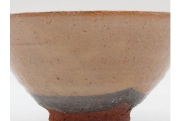 赤瀬清泉　萩　優しい色合いで和の雰囲気を醸し出す茶碗(抹茶碗、茶道具、茶器、和食器、共箱付き)(R-074871)