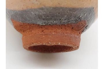 赤瀬清泉　萩　優しい色合いで和の雰囲気を醸し出す茶碗(抹茶碗、茶道具、茶器、和食器、共箱付き)(R-074871)