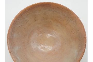 赤瀬清泉　萩　優しい色合いで和の雰囲気を醸し出す茶碗(抹茶碗、茶道具、茶器、和食器、共箱付き)(R-074871)