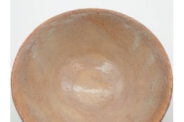 赤瀬清泉　萩　優しい色合いで和の雰囲気を醸し出す茶碗(抹茶碗、茶道具、茶器、和食器、共箱付き)(R-074871)
